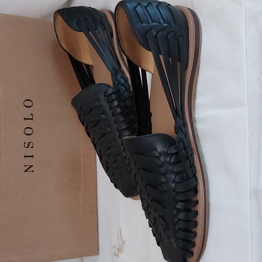Nisolo Black Woven Leather Huarache Sandals - Picture 11 of 14